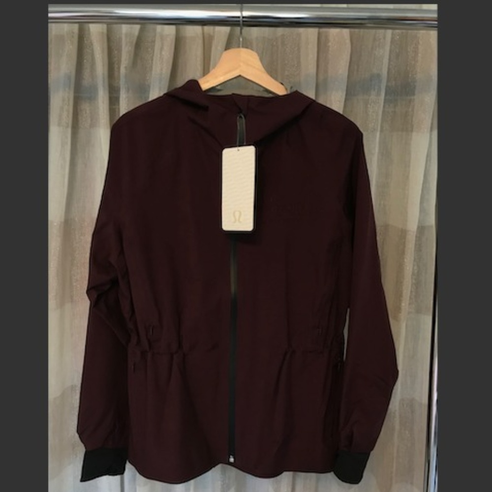 Lululemon &go Destination Rain Jacket